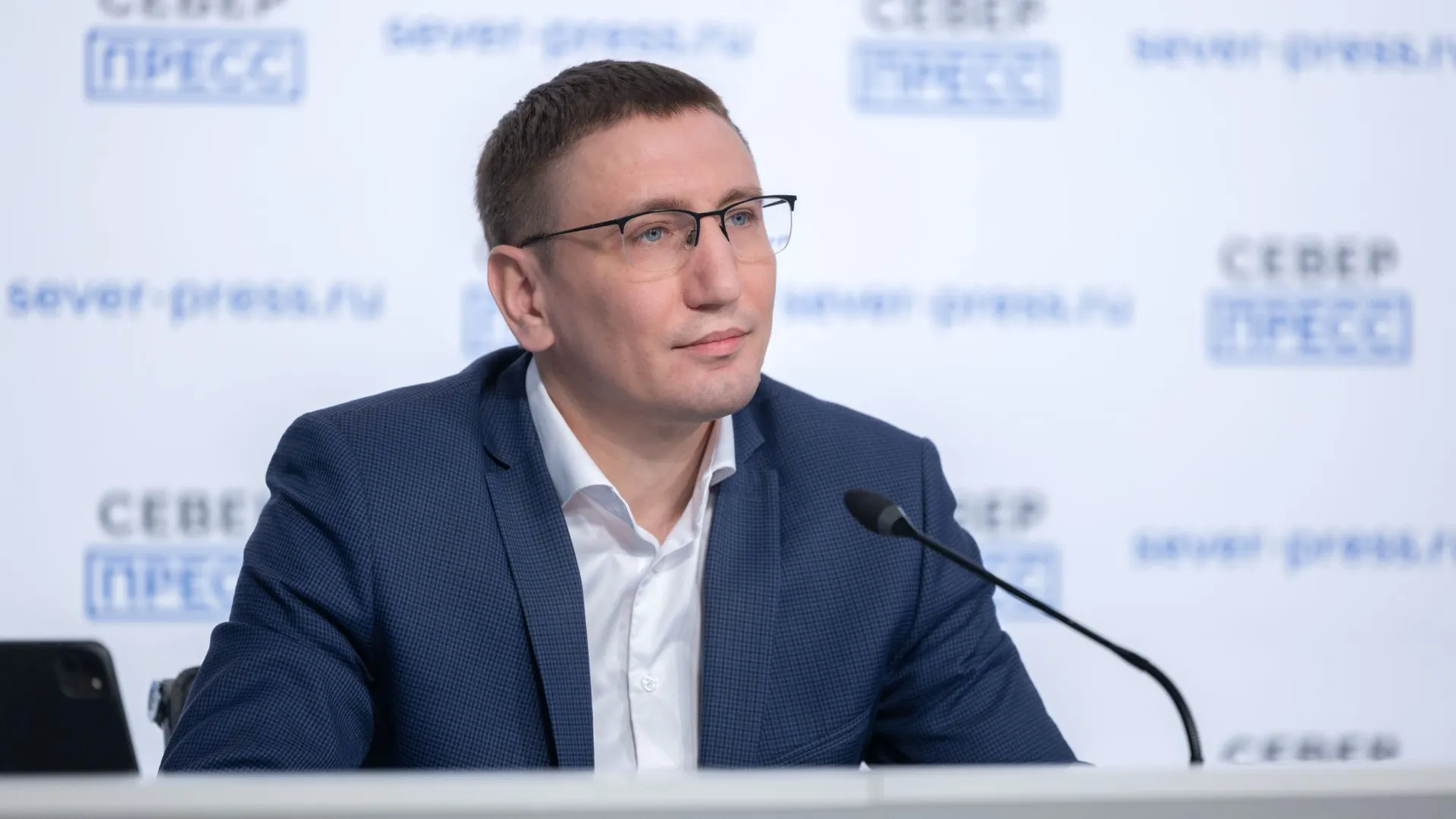 Константин Оболтин рассказал, как будут дальше совершенствовать сервисы «Морошки».  Фото: Александр Чирва / «Ямал-Медиа»