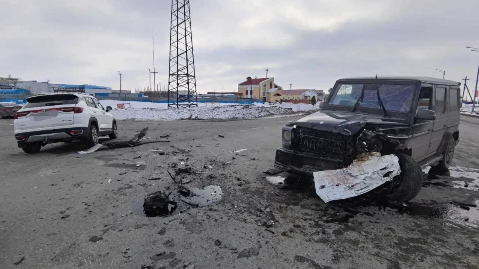 ДТП в Новом Уренгое 8 мая. Фото предоставлено ОГИБДД Нового Уренгоя