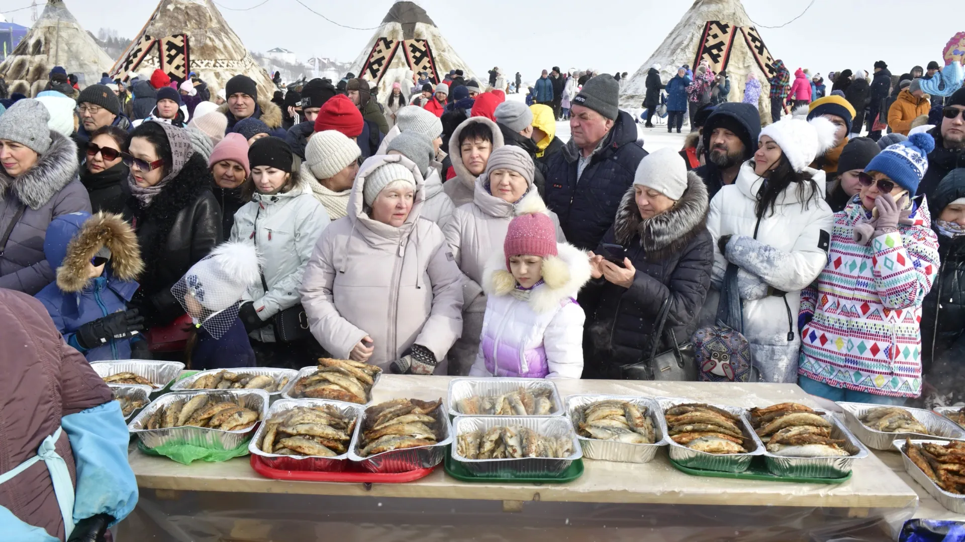 Участвовать в торговле предлагается предпринимателям и самозанятым. Фото: Андрей Ткачев / «Ямал-Медиа»