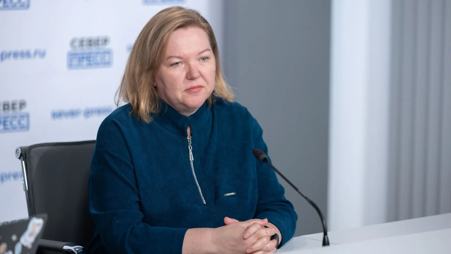 Евгения Хозяинова рассказала о дальнейшем сотрудничестве с реставраторами. Фото: Александр Чирва / «Ямал-Медиа»