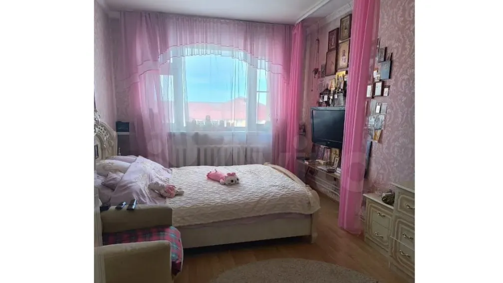 Спальня в квартире за 33 миллиона в Салехарде. Фото: «Авито»