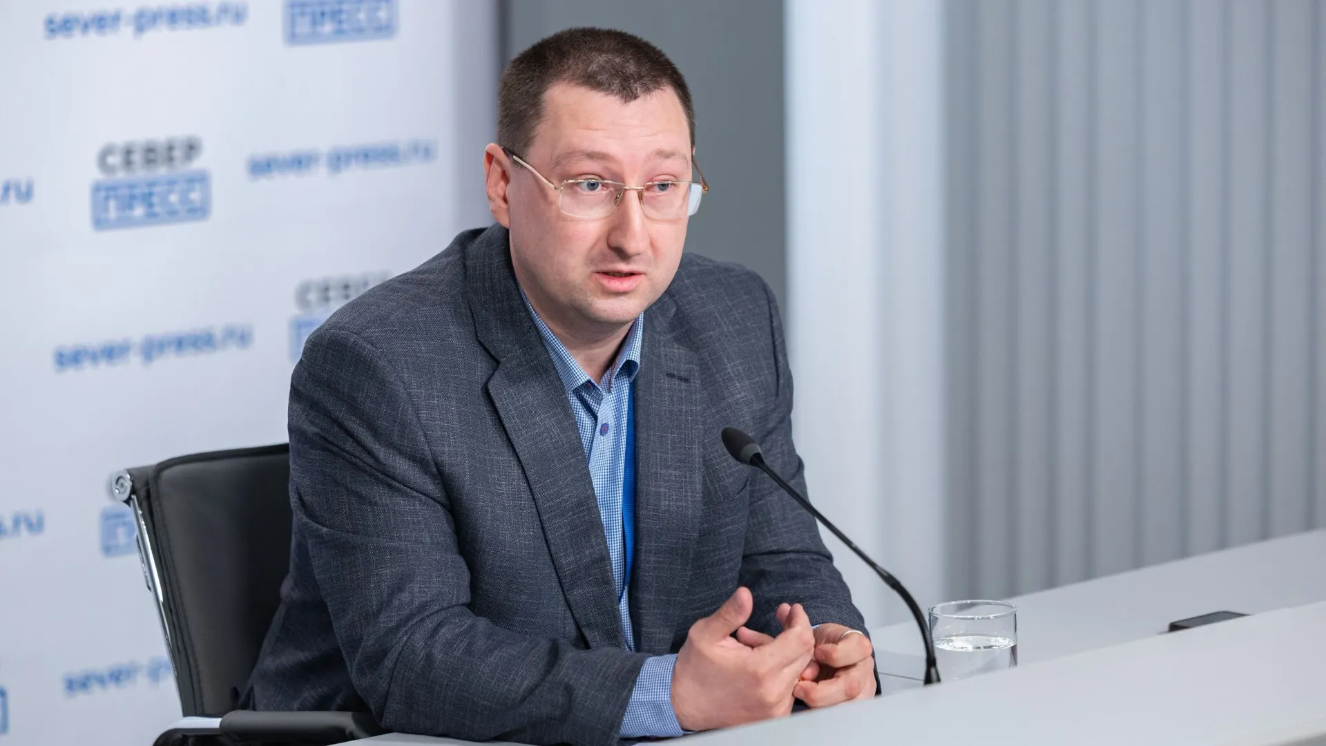 Виталий Соболевич рассказал, что не нужно говорить ребенку перед экзаменом. Фото: Александр Чирва / «Ямал-Медиа»