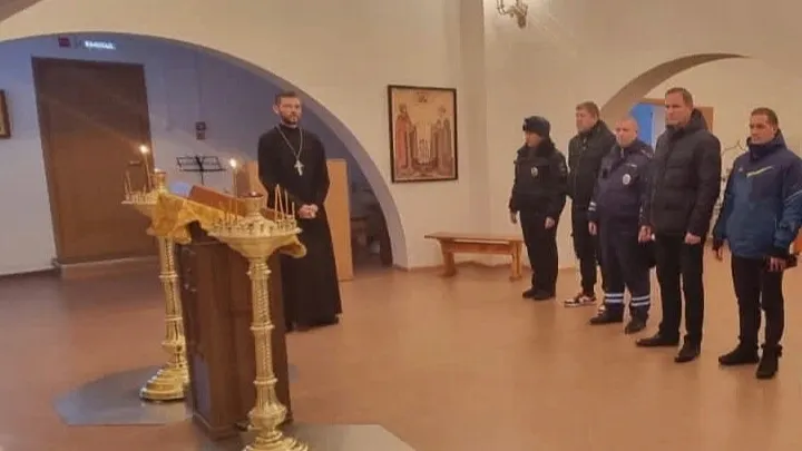 Шурышкарцы вспомнили тех, кто погиб в ДТП. Фото: vk.com/trvmujitrv