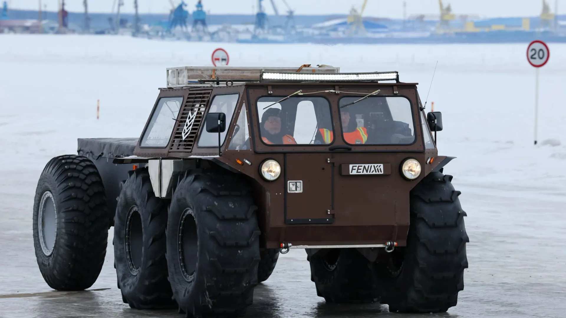 Стало известно расписание движения вездеходов в Шурышкарском районе. Фото: Андрей Ткачев / «Ямал-Медиа»