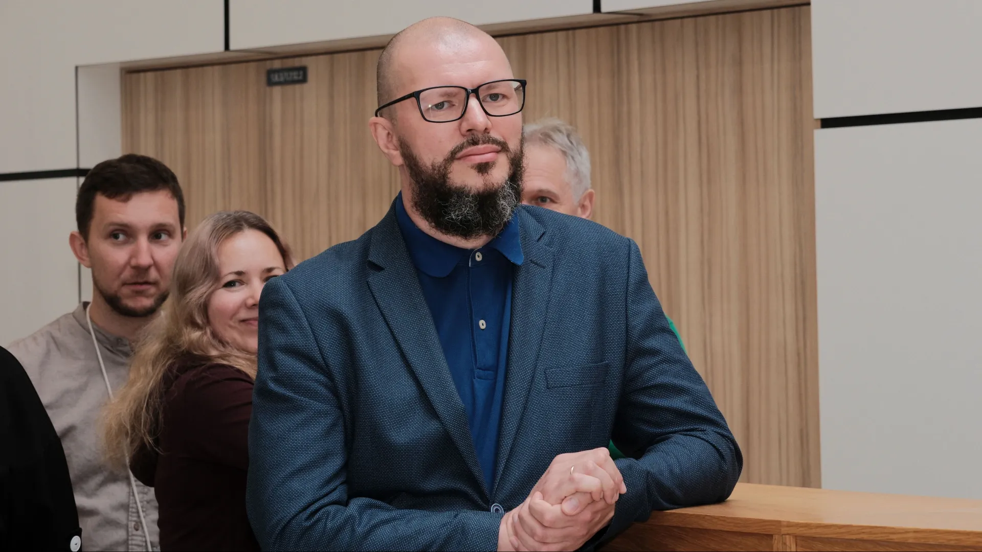 Дмитрий Пейчев рассказал, какие интересные параллели нашлись между работой с мамонтом и древнерусской живописью.  Фото: Паулина Пастиева / ГАУК ЛО «Международный центр реставрации»
