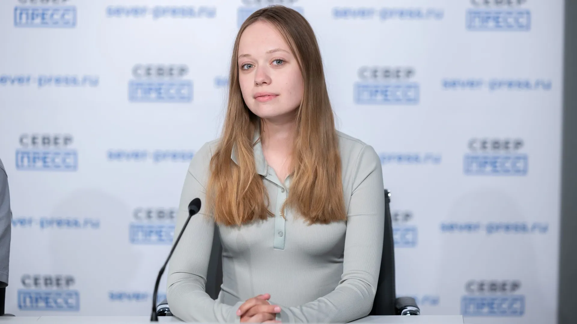 Мировой экономист Дарья Подшиваленко решила понять, что же такое мерзлота. Фото: Александр Чирва / «Ямал-Медиа»