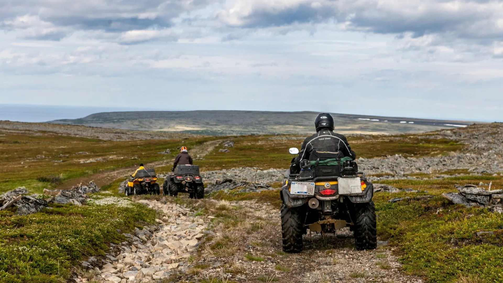 Автогонщику было мало обычных поездок на кватроцикле. Фото: Photoillustrator/Shutterstock/Fotodom