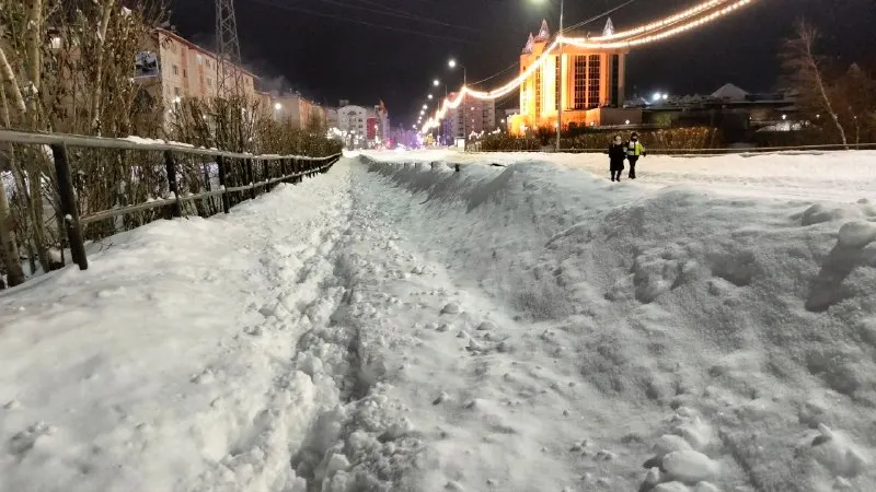 Снегопад в Салехарде. Фото: Владимир Ганчерко / «Ямал-Медиа»