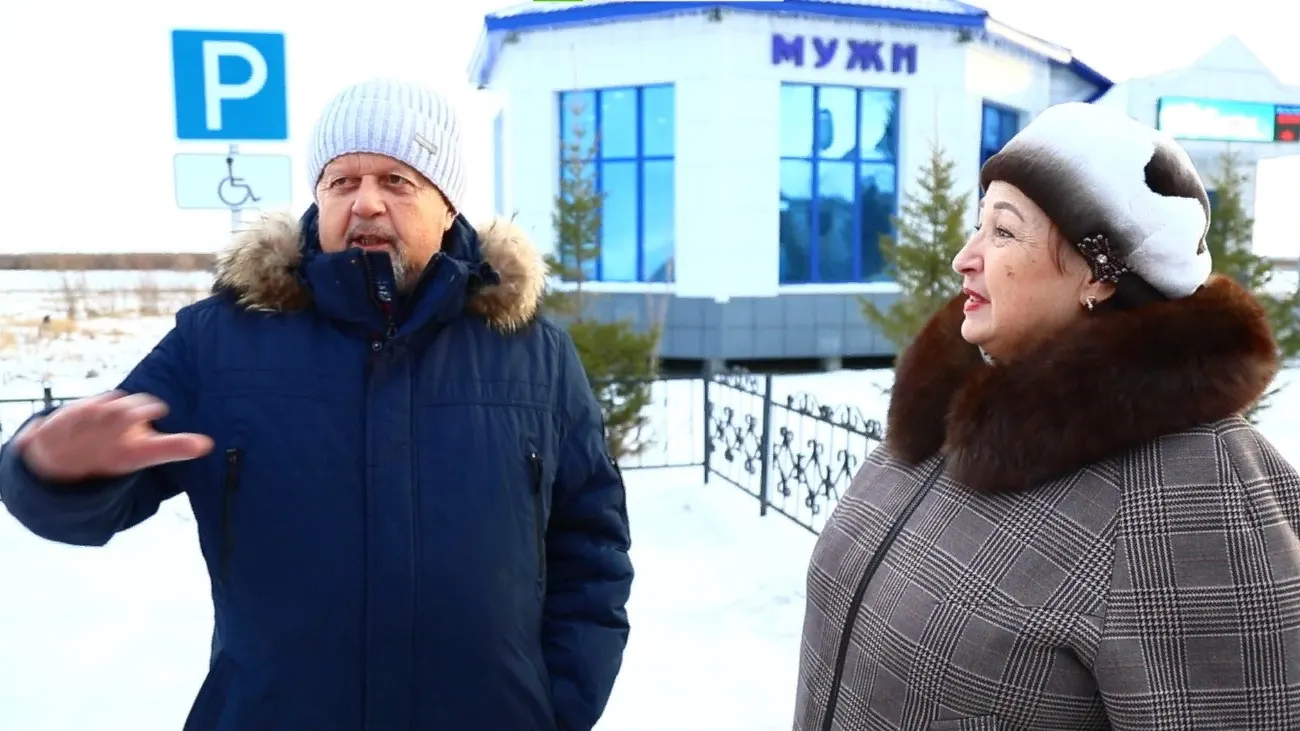 Участники проекта Геннадий  и Наталья Шпет. В Шурышкарский район Геннадий Григорьевич приехал в начале 70-х, много лет проработал в милиции, был первым начальником районного ГАИ. Наталья Васильевна — заслуженный работник службы ЗАГС. Фото: АНО «Ямал-Медиа»