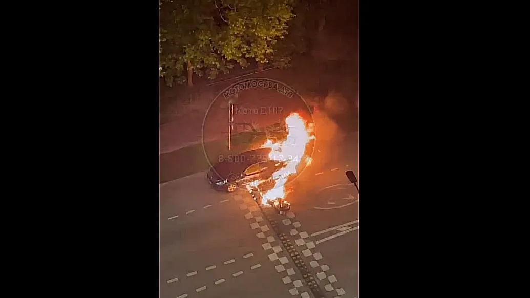 Фото: кадр из видео vk.com/motomsk_dtp