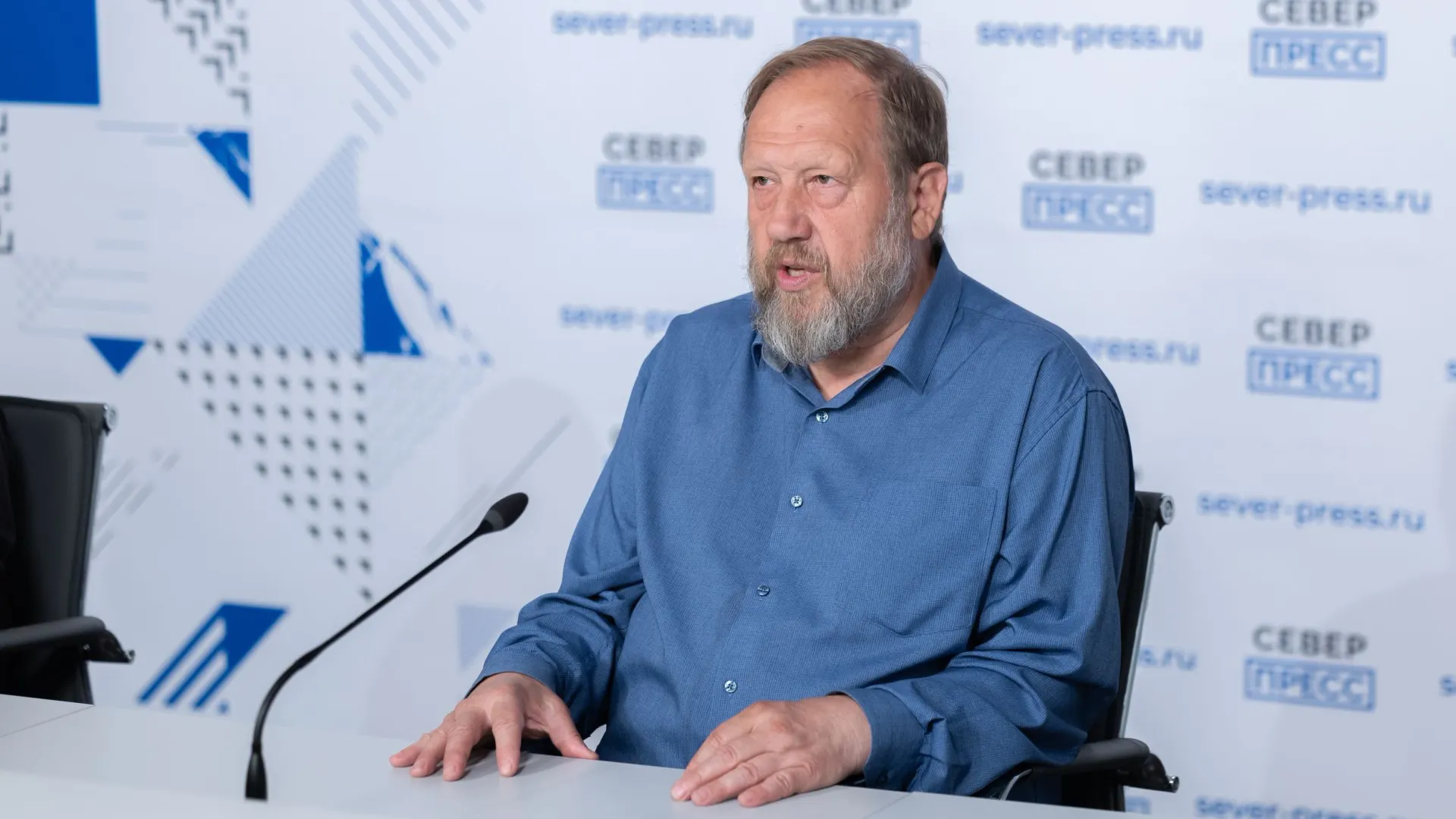 Георгий Визгалов рассказал, чем уникальна Мангазея. Фото: Александр Чирва / «Ямал-Медиа»