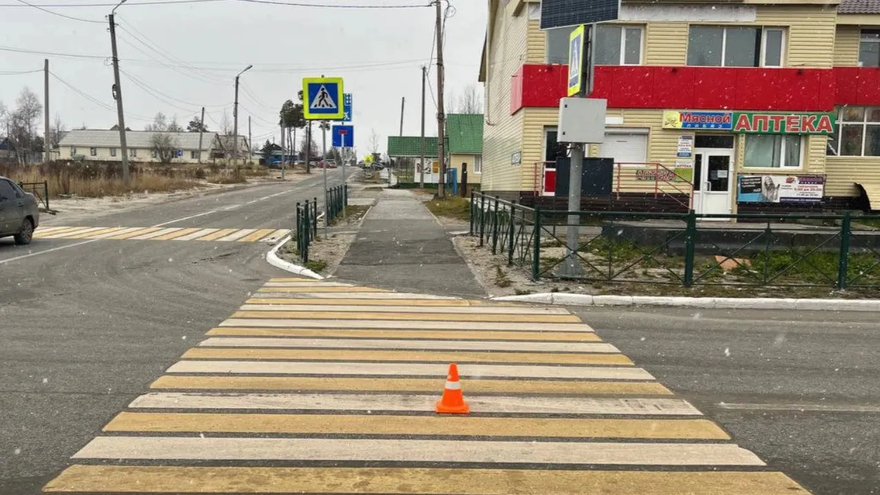 В Ноябрьске водитель сбил на зебре школьницу и скрылся с места ДТП. Фото: t.me/Noyabrsk112