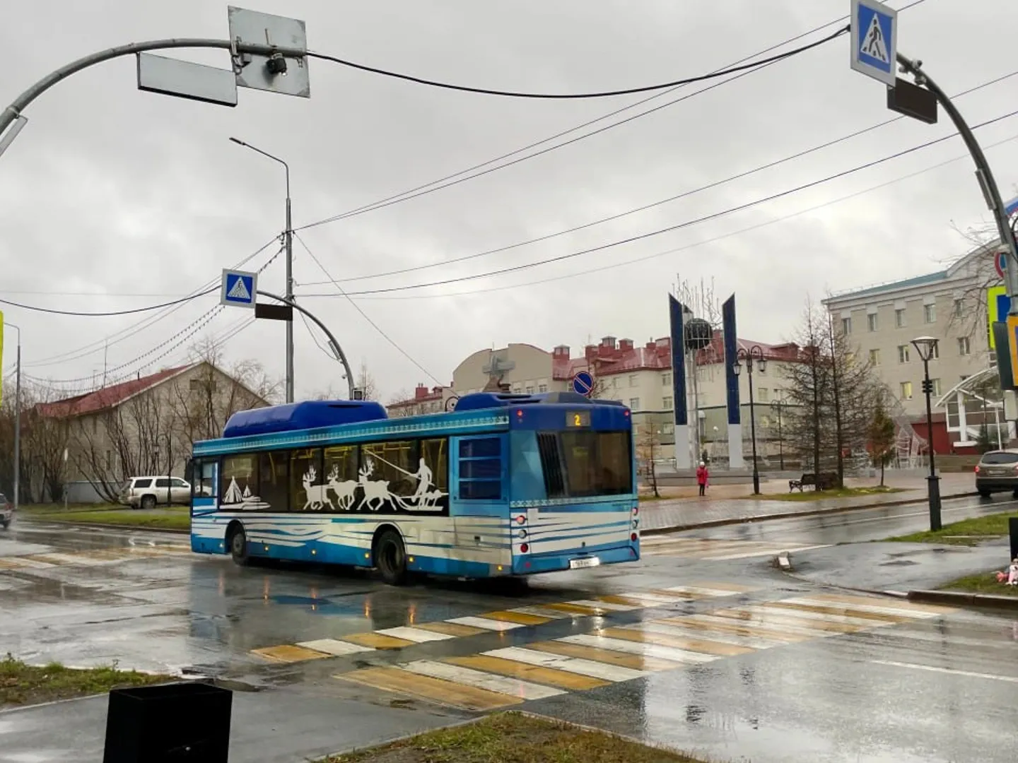 В Салехарде установят светофор на перекрестке, где погибла школьница |  Север-Пресс